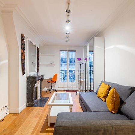Luxurious 1 Bedroom Tour Eiffel Saint Dominique Free Netflix Paris Eksteriør bilde
